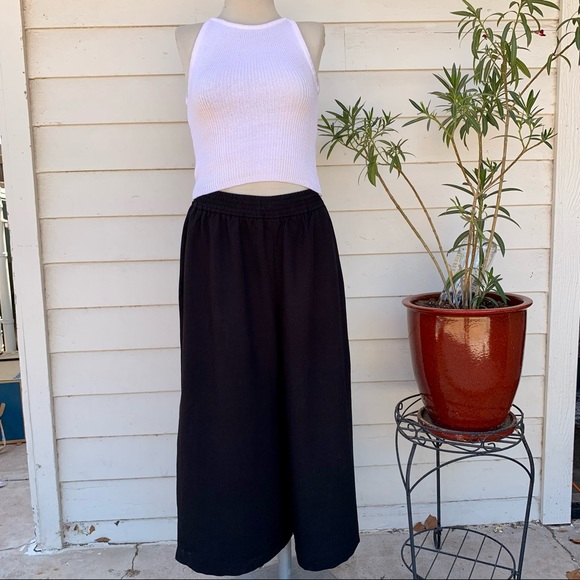 Aritzia Black Wide Leg Pants - Picture 3 of 9